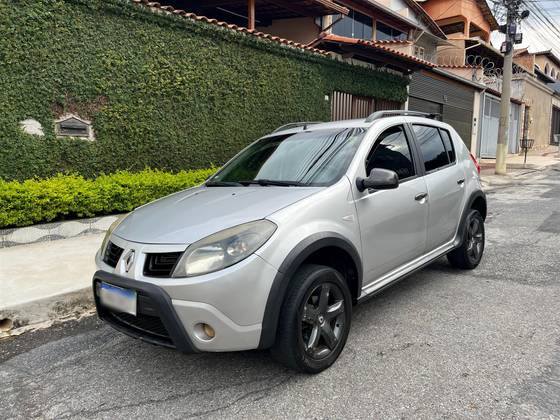RENAULT SANDERO 1.6 STEPWAY 16V FLEX 4P MANUAL RENAULT SANDERO 1.6 STEPWAY 16V FLEX 4P MANUAL